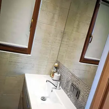 Nad Jeziorem Orman Evi Zarzecze (Silesia)